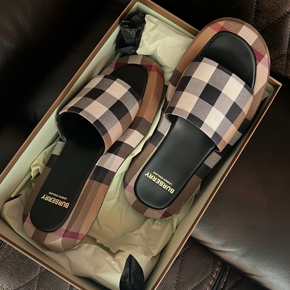 Burberry Women Sandal, Size 9, Birch Brown Color